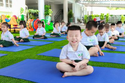 G? c vui kh 7887 e L 7899 p yoga cho tr 7867