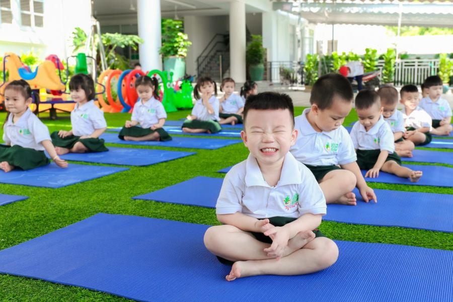 G? c vui kh 7887 e L 7899 p yoga cho tr 7867