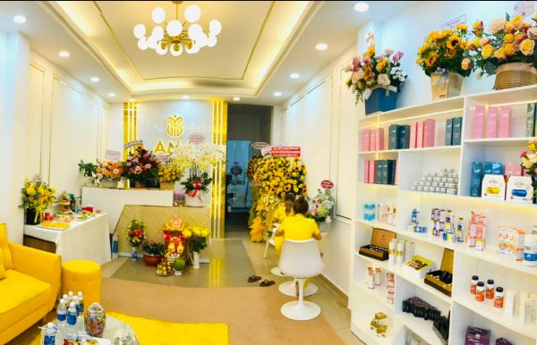 Trung t? m th m m AMA Cosmetics