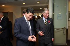 Quebec lawmakers refuse to swear oath to King Char